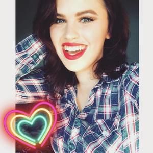 Meet your Posher, Chloë